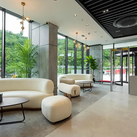Western Hotel 4*